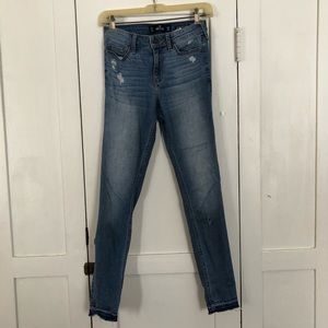 Hollister Super Skinny Jeans